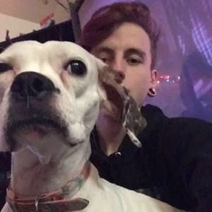 Meet your Posher, Cory